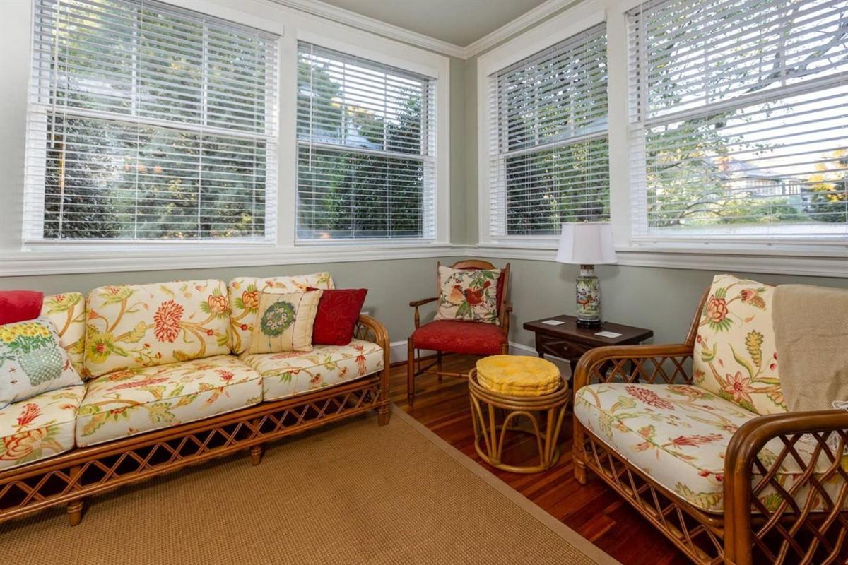 Renowned Historic Home Downtownacross From Park Winston-Salem Eksteriør billede
