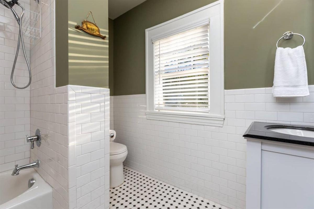 Renowned Historic Home Downtownacross From Park Winston-Salem Eksteriør billede