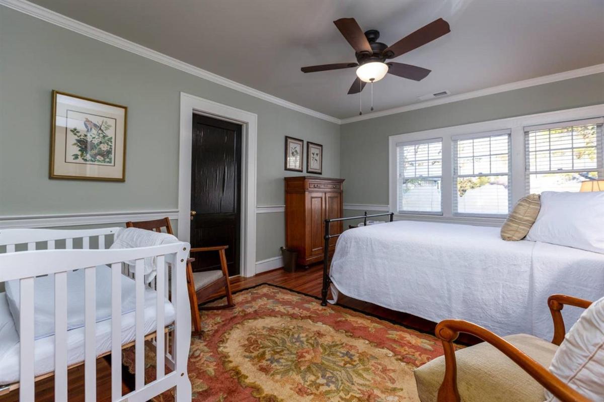 Renowned Historic Home Downtownacross From Park Winston-Salem Eksteriør billede