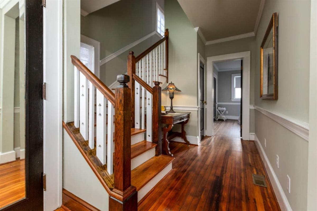 Renowned Historic Home Downtownacross From Park Winston-Salem Eksteriør billede
