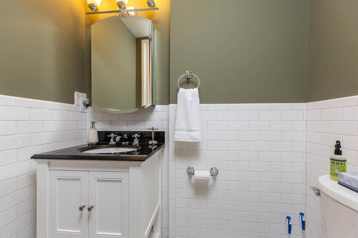 Renowned Historic Home Downtownacross From Park Winston-Salem Eksteriør billede
