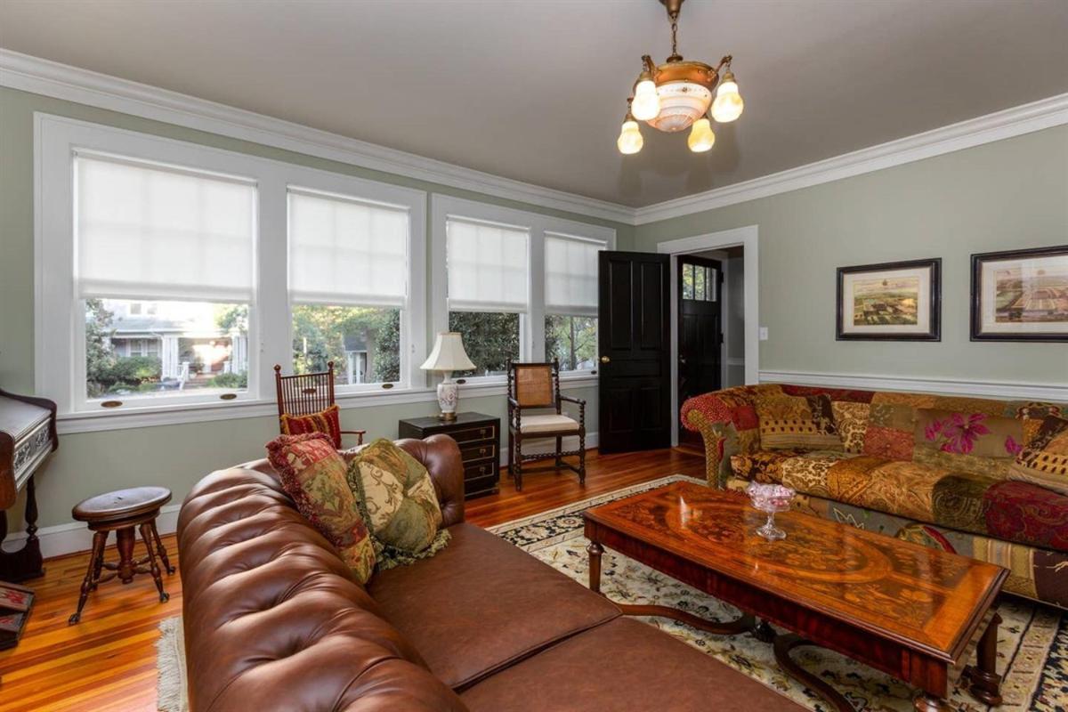 Renowned Historic Home Downtownacross From Park Winston-Salem Eksteriør billede